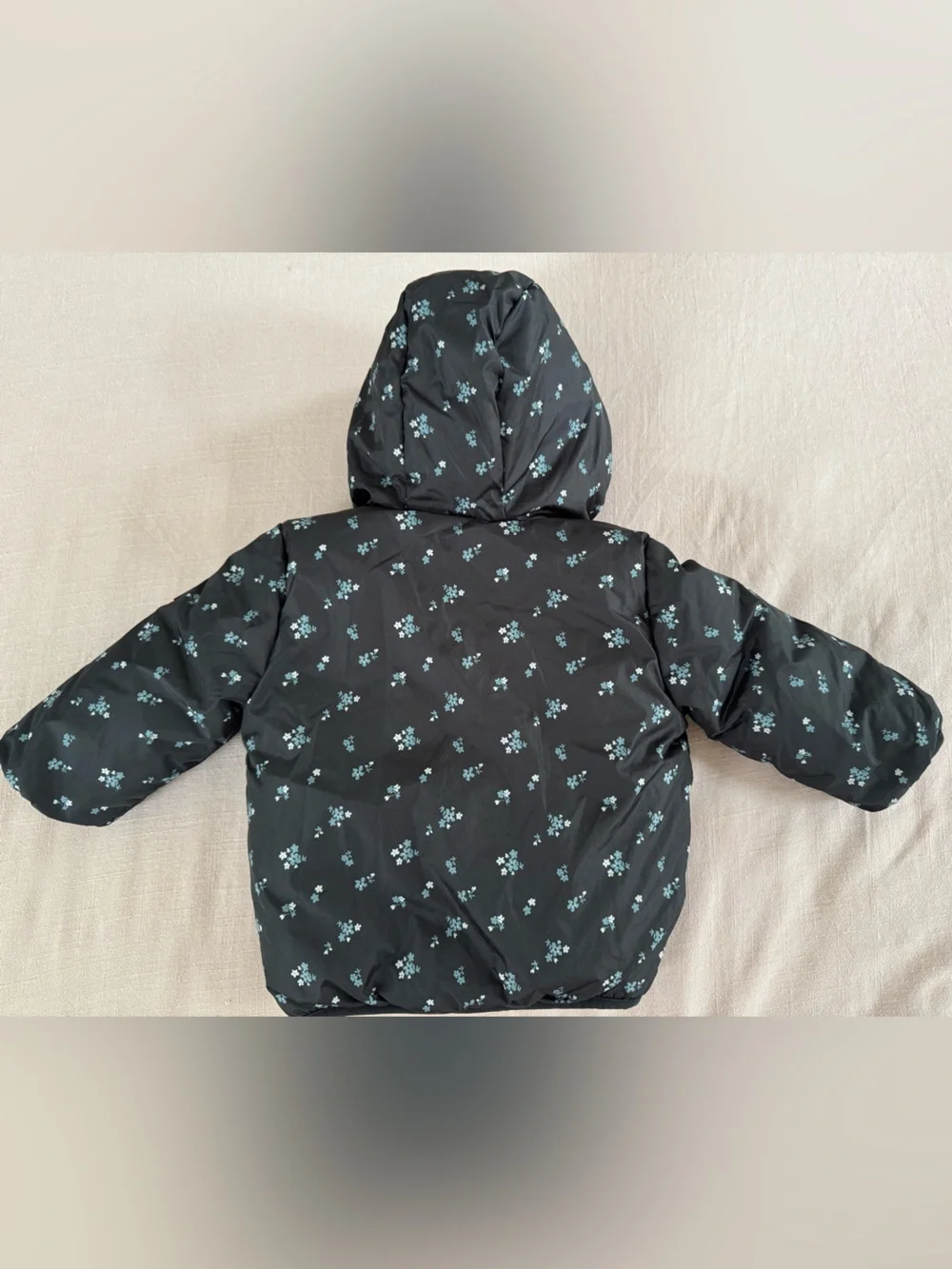 GAP Baby girl Black Floral Hooded reversible Puffer Jacket, Sherpa Lining, 6-12m